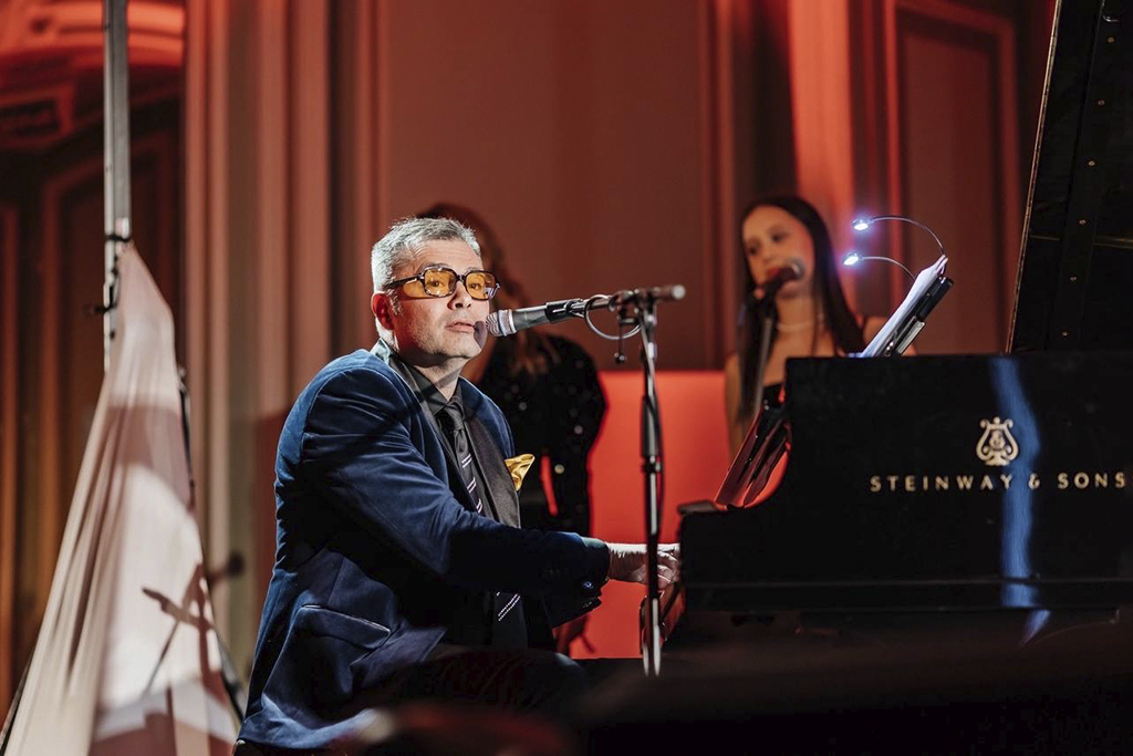 «Он – Сэр Элтон Джон. Трибьют»