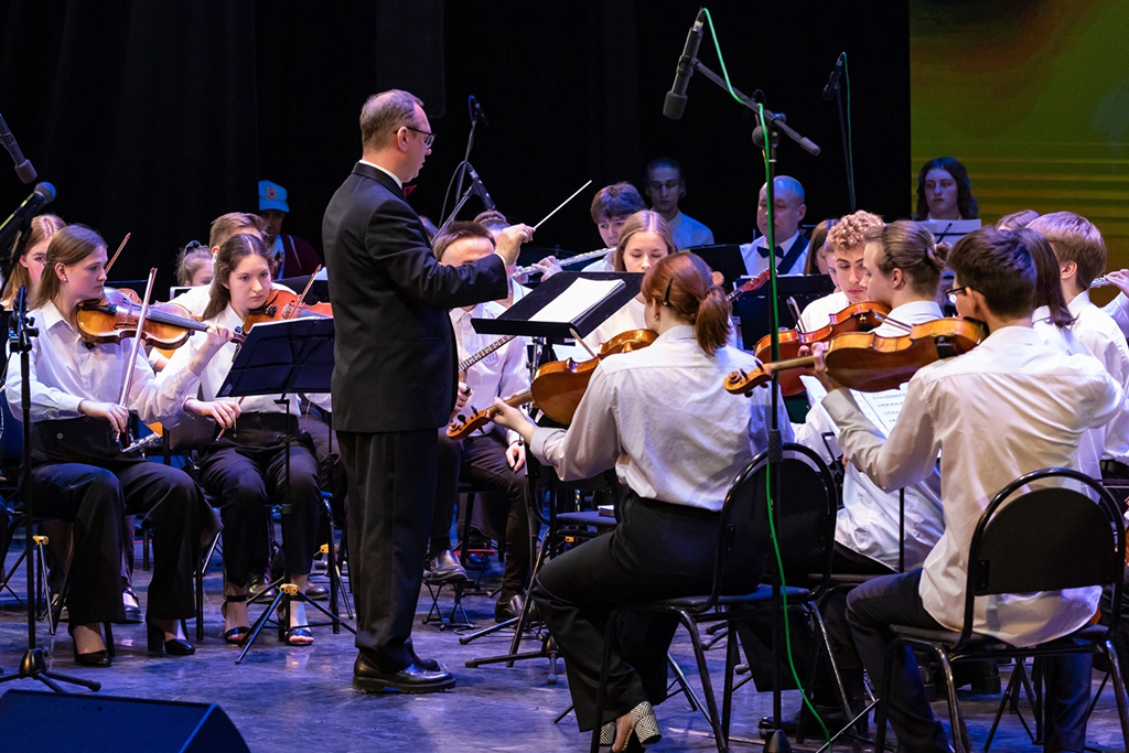 «Молодые дарования»